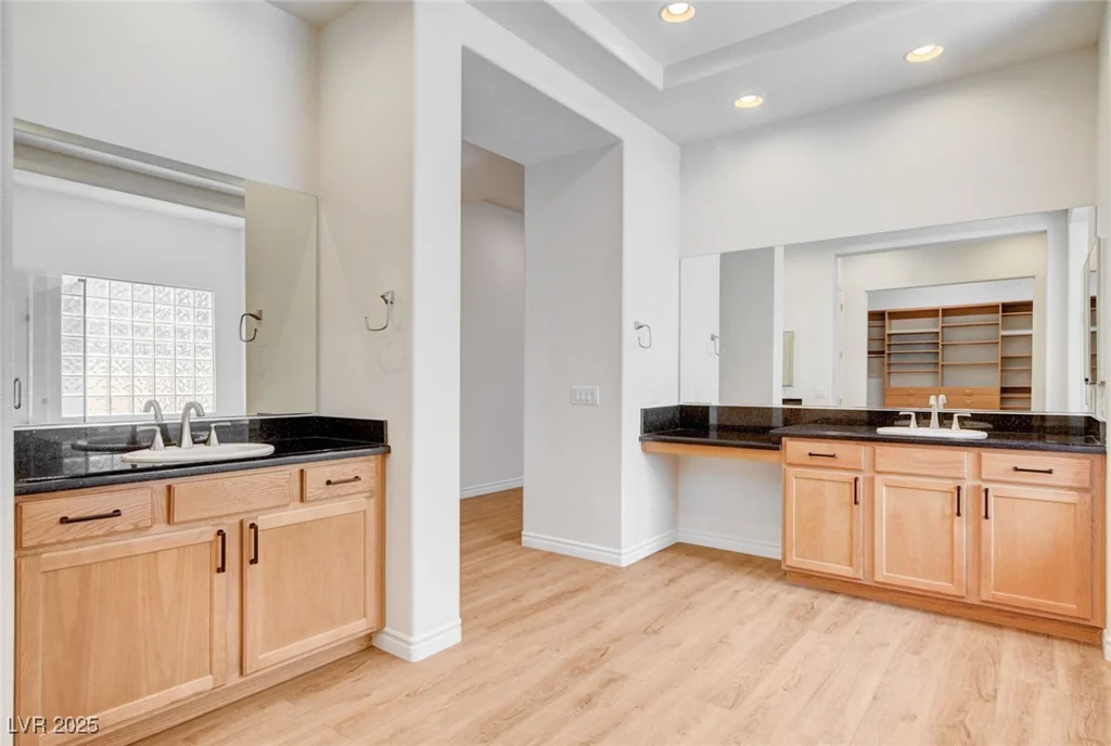 7504 Via Del Mar, Las Vegas, NV 89131