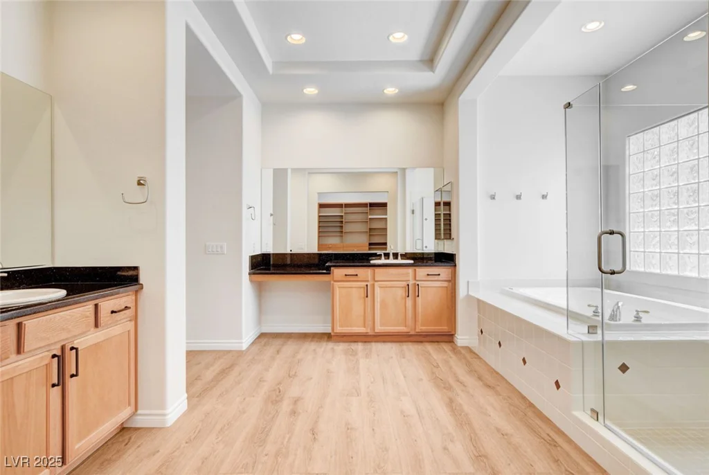 7504 Via Del Mar, Las Vegas, NV 89131