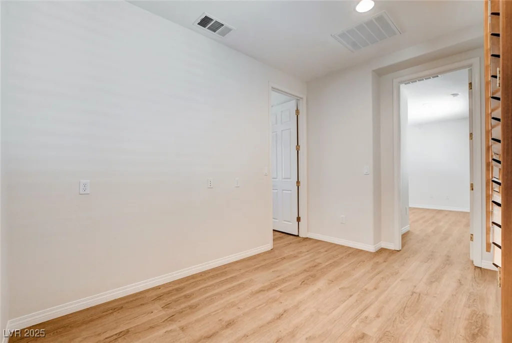 7504 Via Del Mar, Las Vegas, NV 89131