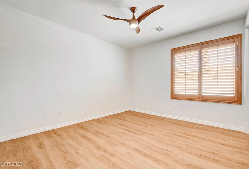 7504 Via Del Mar, Las Vegas, NV 89131
