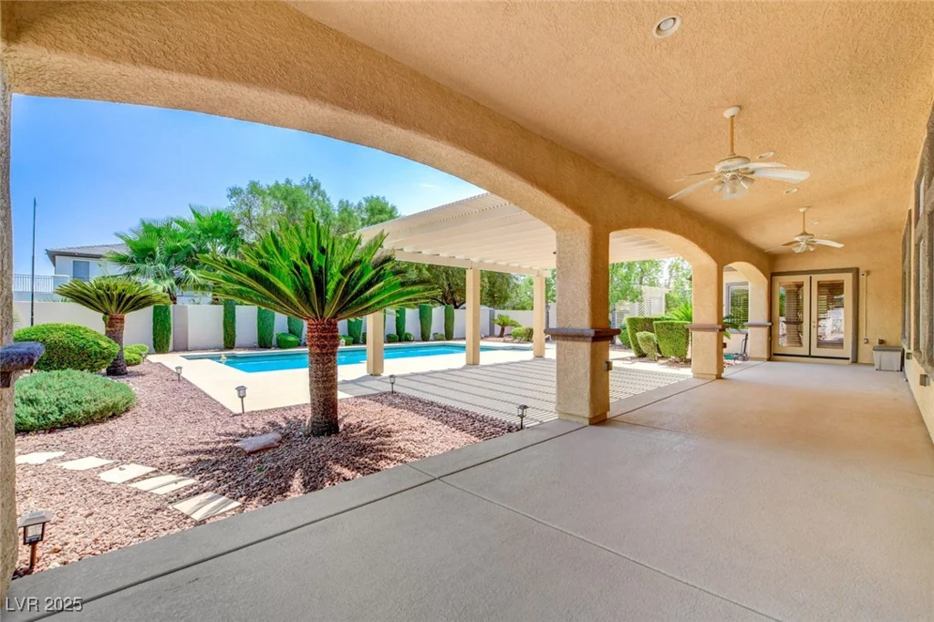 7504 Via Del Mar, Las Vegas, NV 89131