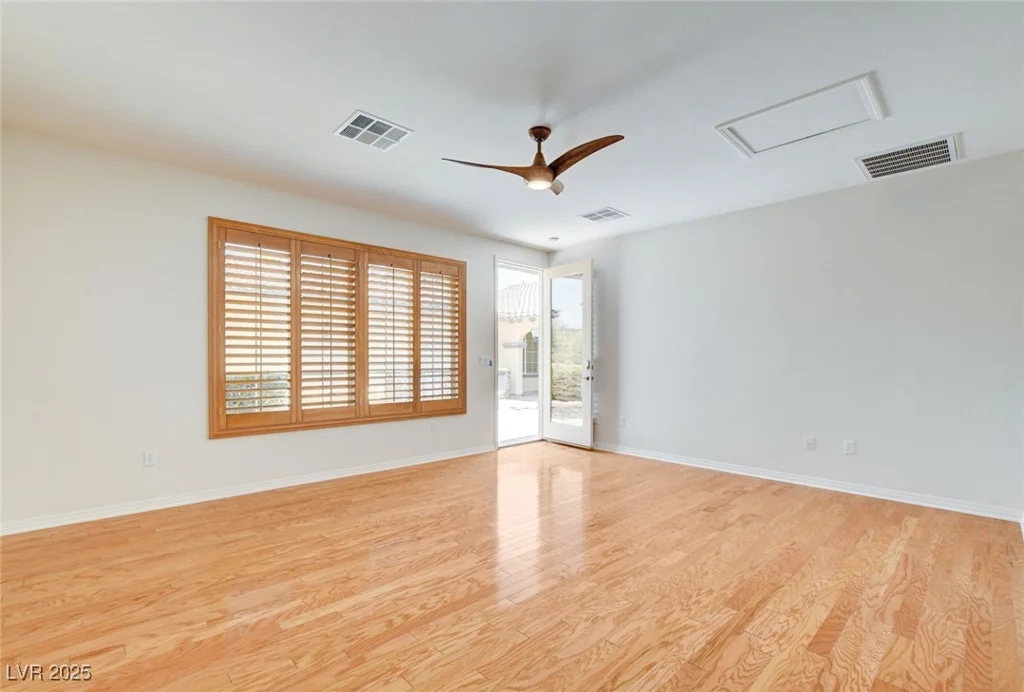7504 Via Del Mar, Las Vegas, NV 89131