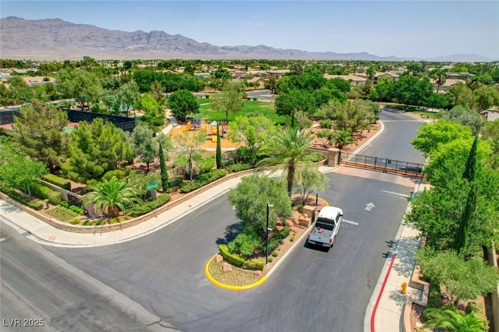7504 Via Del Mar, Las Vegas, NV 89131