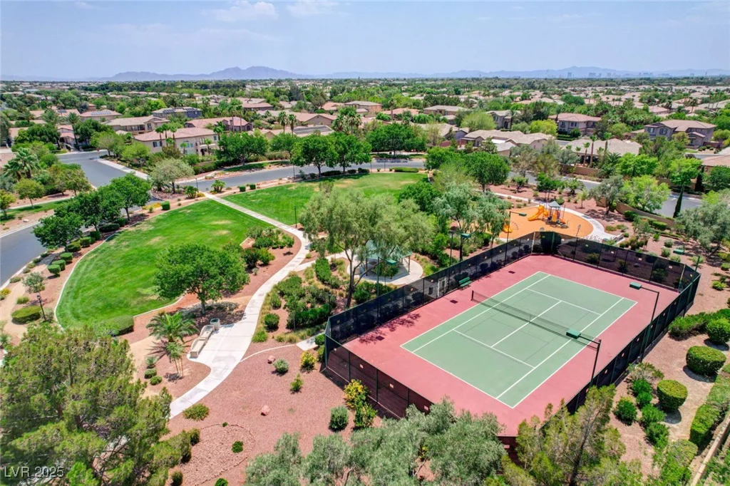 7504 Via Del Mar, Las Vegas, NV 89131