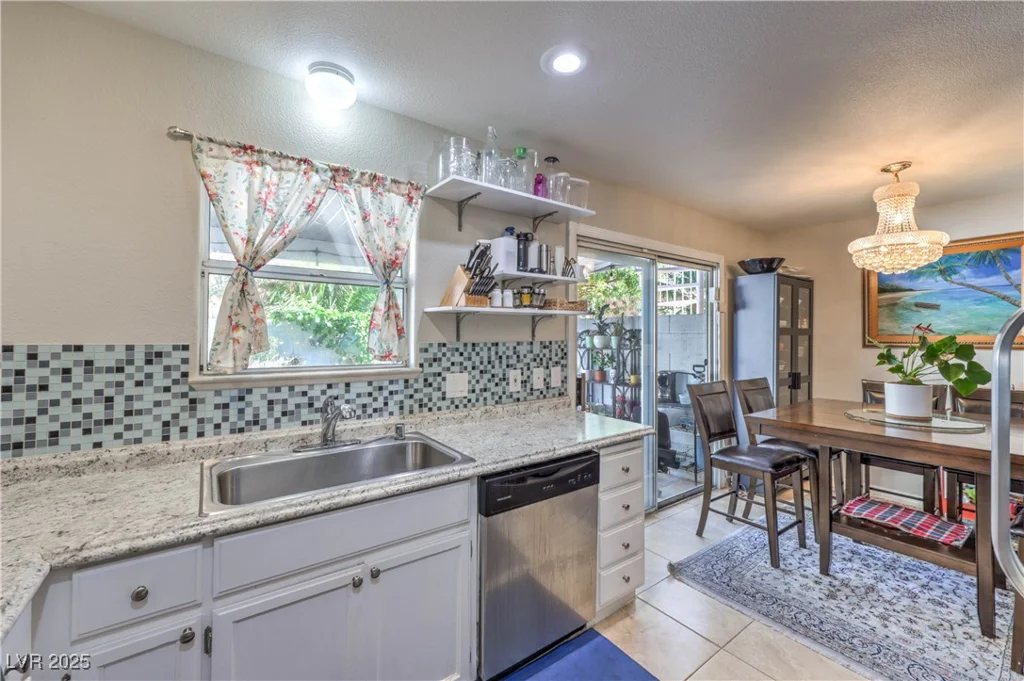 8056 Cimarron Ridge, Las Vegas, NV 89128