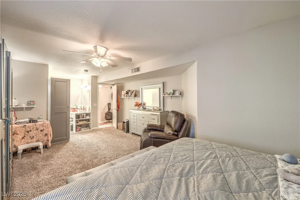 8056 Cimarron Ridge, Las Vegas, NV 89128