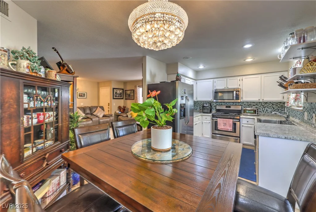 8056 Cimarron Ridge, Las Vegas, NV 89128
