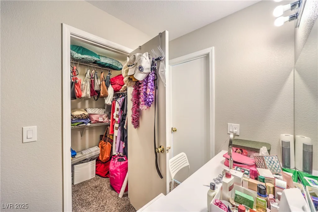 8056 Cimarron Ridge, Las Vegas, NV 89128