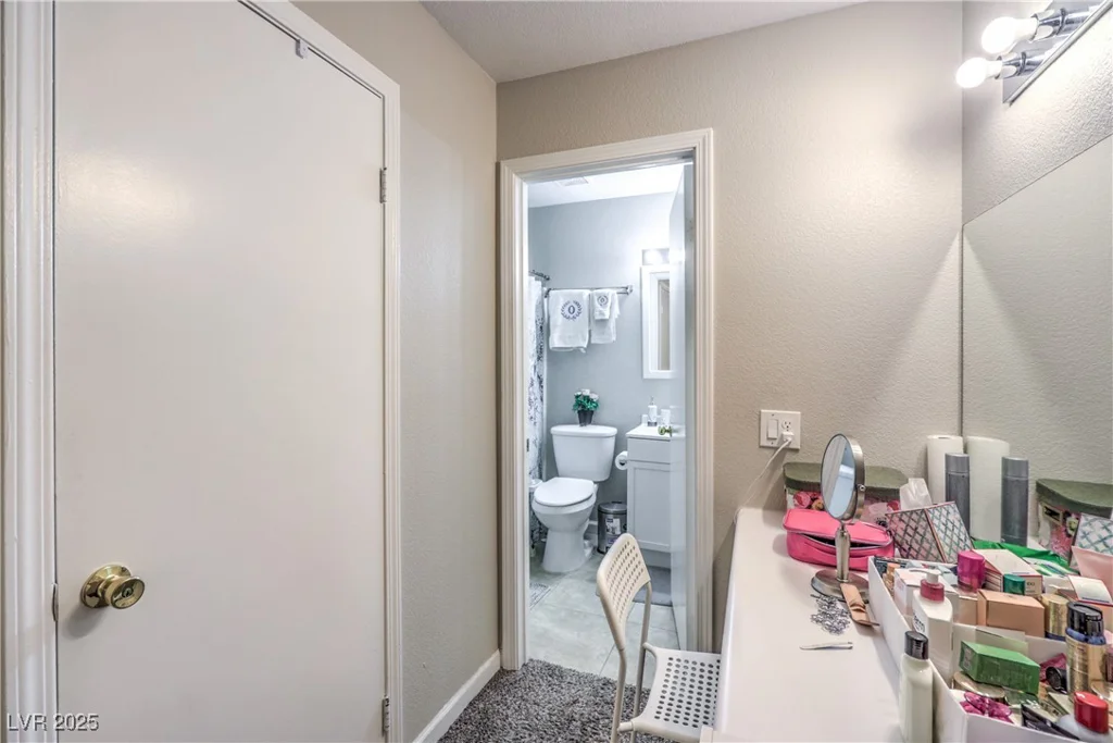 8056 Cimarron Ridge, Las Vegas, NV 89128