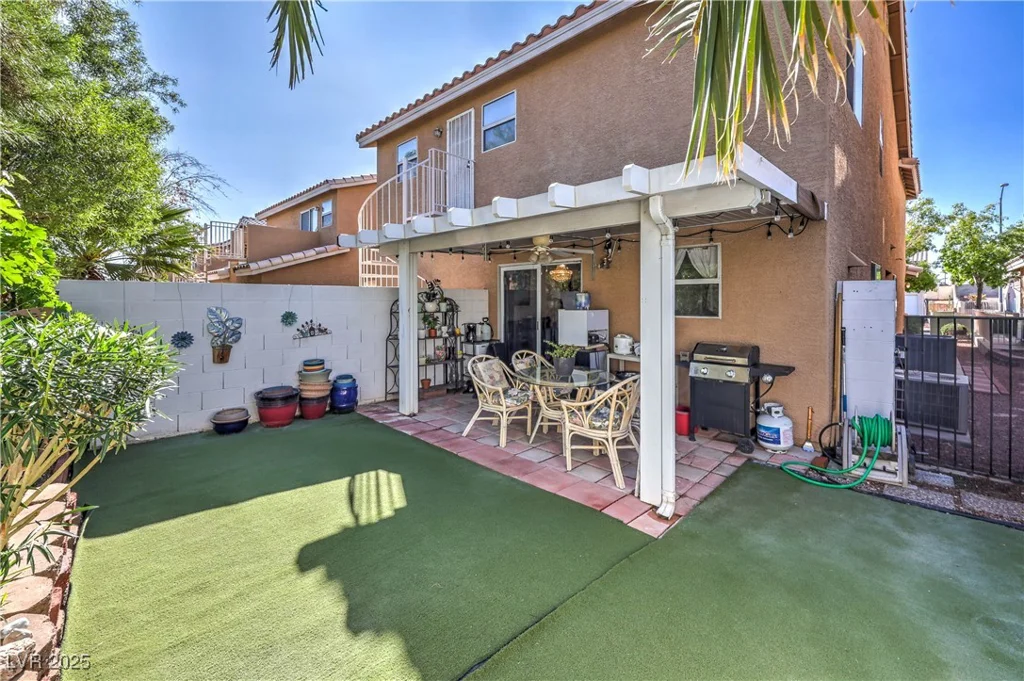 8056 Cimarron Ridge, Las Vegas, NV 89128