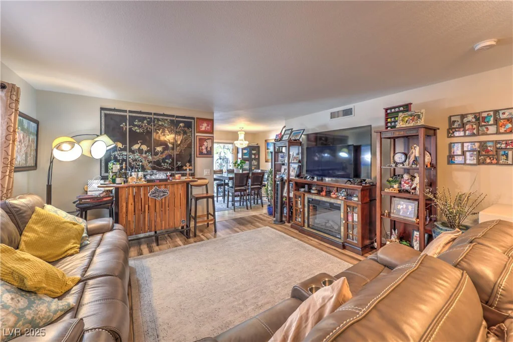 8056 Cimarron Ridge, Las Vegas, NV 89128