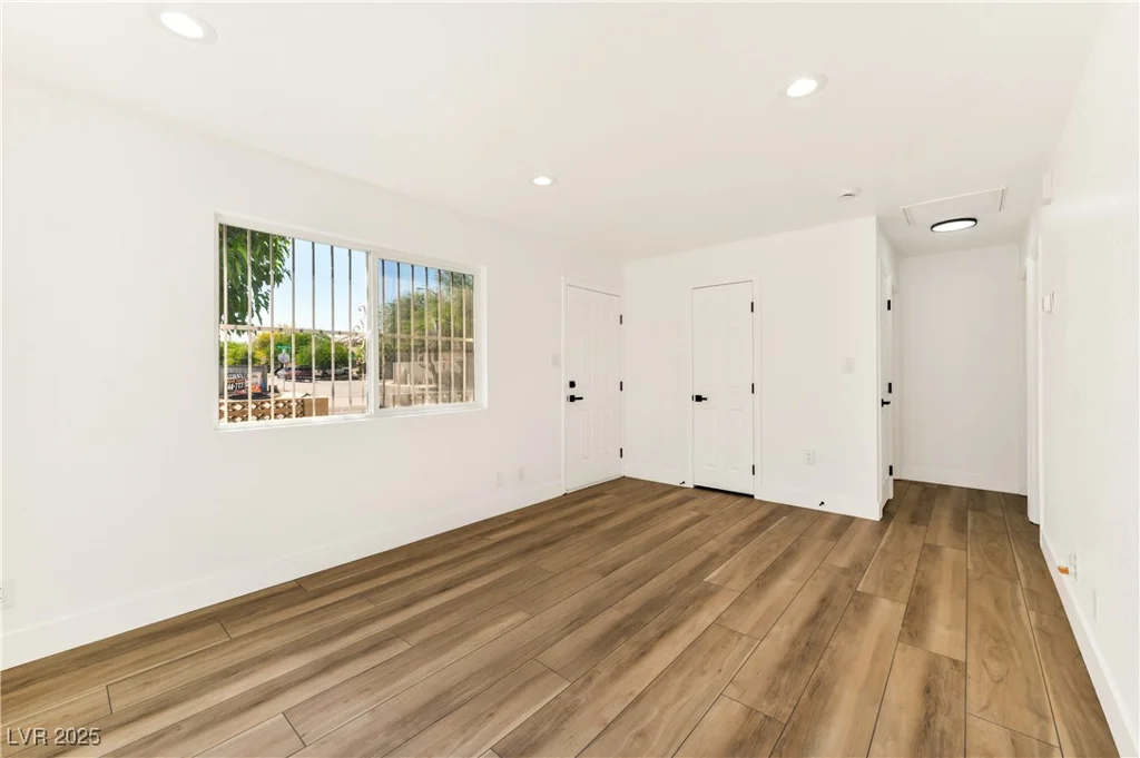 5078 Mountain Vista, Las Vegas, NV 89120
