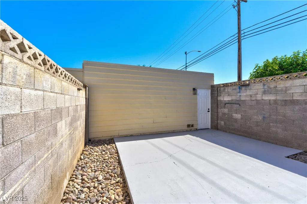 5078 Mountain Vista, Las Vegas, NV 89120