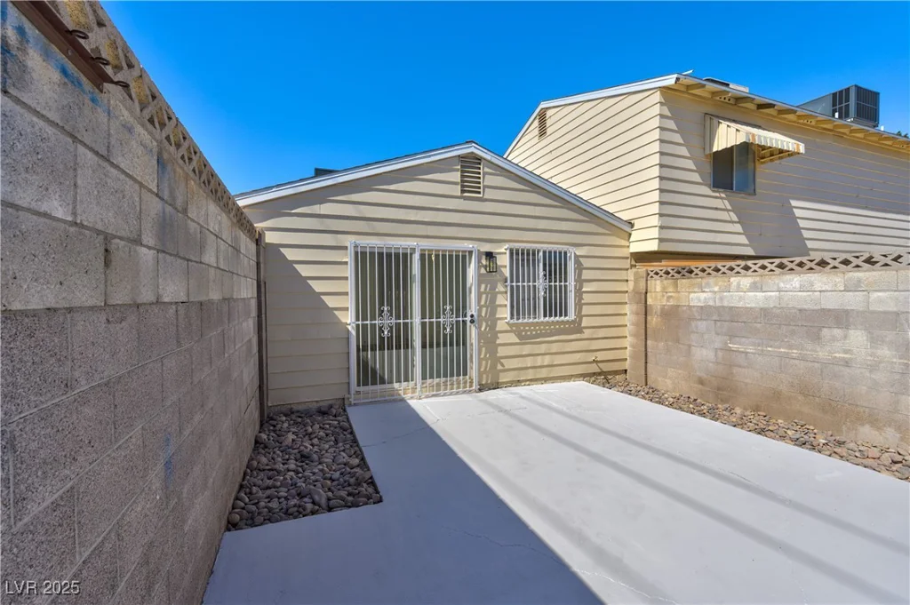 5078 Mountain Vista, Las Vegas, NV 89120