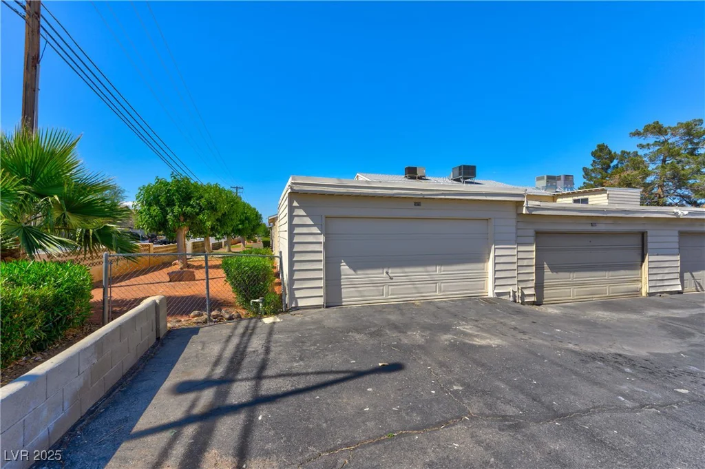 5078 Mountain Vista, Las Vegas, NV 89120