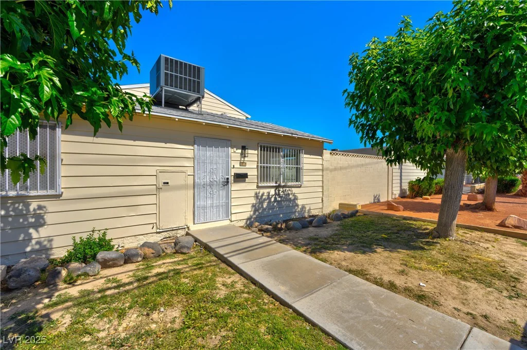 5078 Mountain Vista, Las Vegas, NV 89120