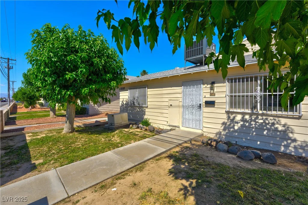 5078 Mountain Vista, Las Vegas, NV 89120
