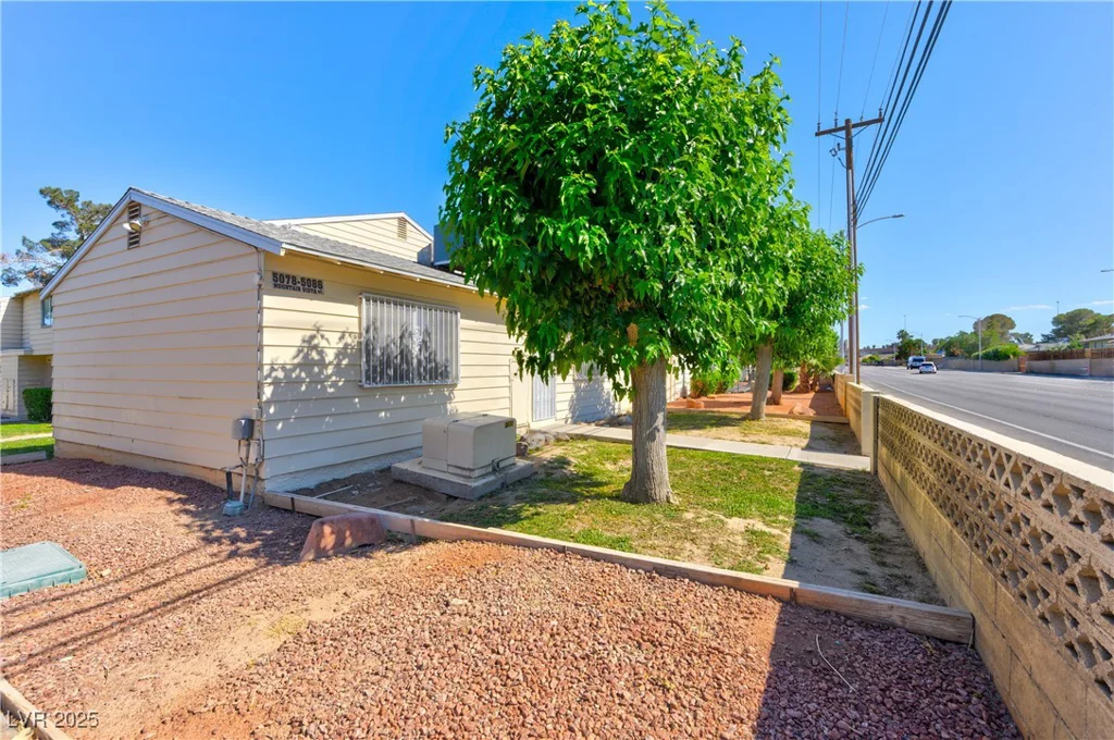 5078 Mountain Vista, Las Vegas, NV 89120