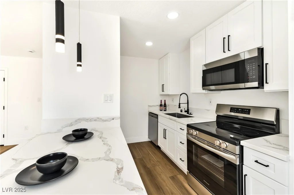 5078 Mountain Vista, Las Vegas, NV 89120