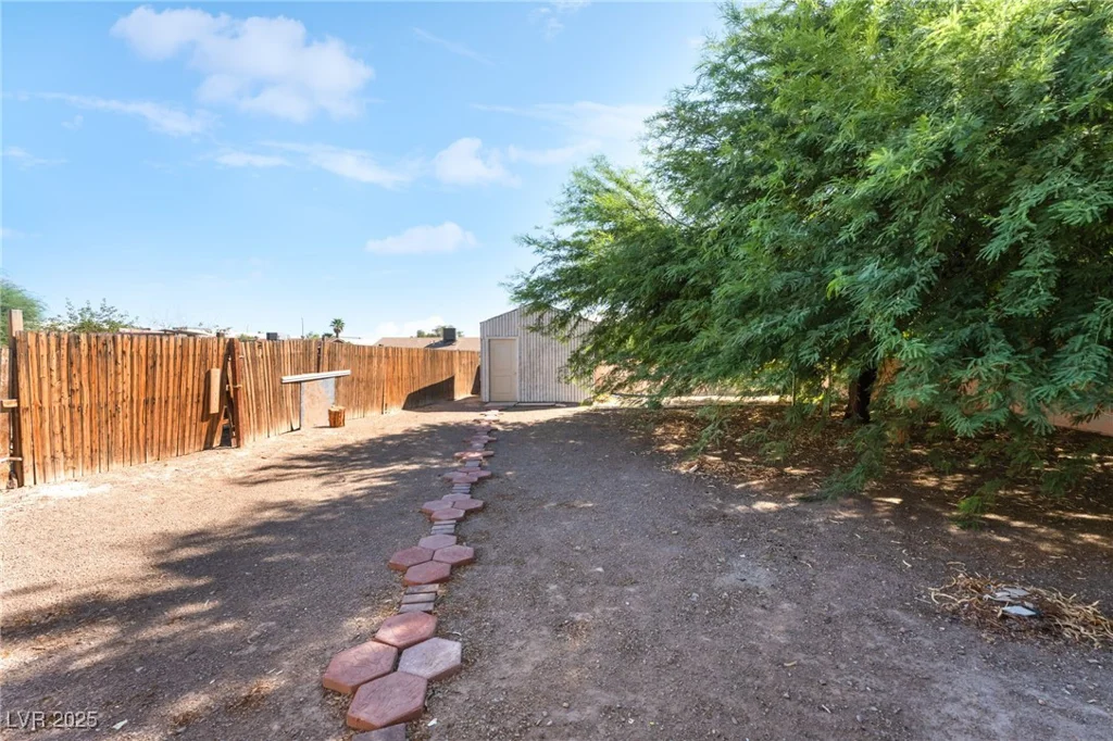 3712 Loyola, North Las Vegas, NV 89030
