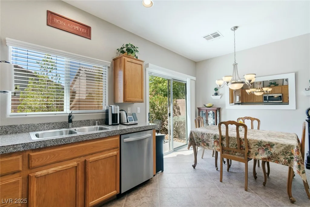 6243 Tierra Cove, North Las Vegas, NV 89081