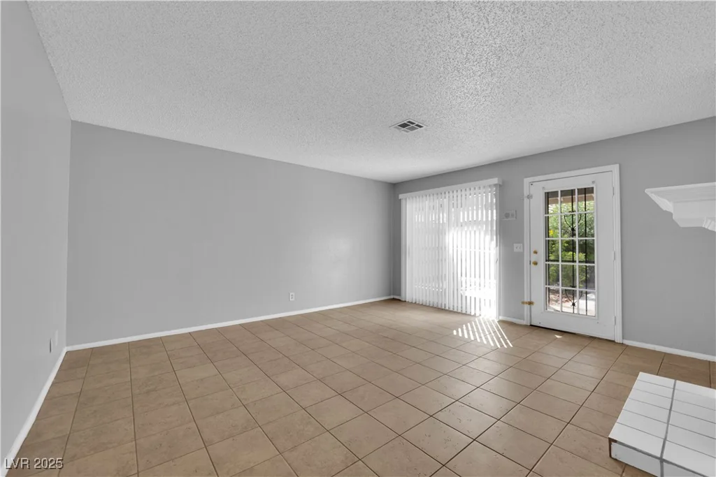 227 Lamb, Las Vegas, NV 89110