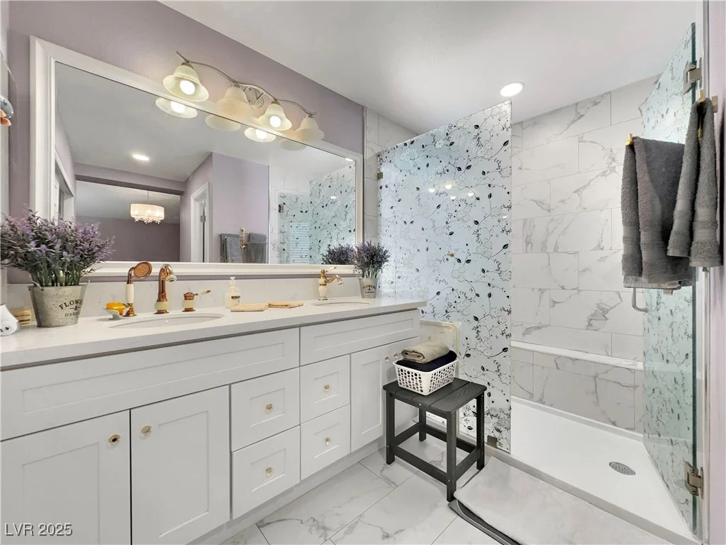 4727 Siegfried, Las Vegas, NV 89147
