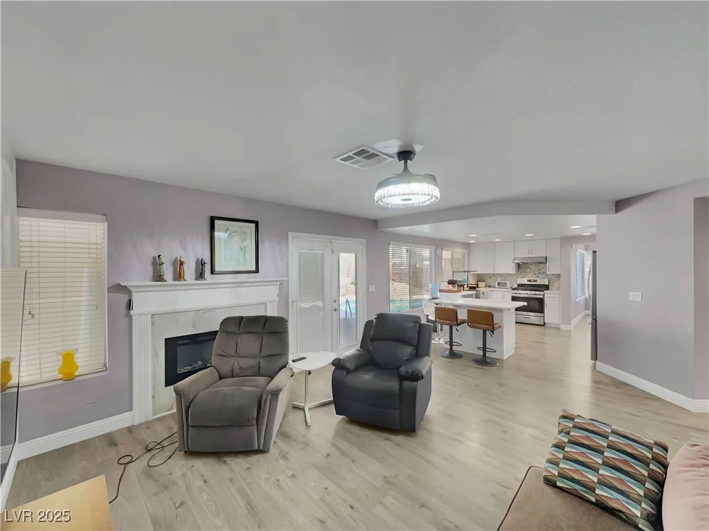 4727 Siegfried, Las Vegas, NV 89147