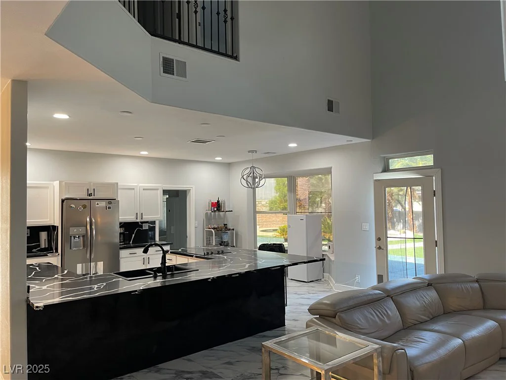 6480 Oquendo, Las Vegas, NV 89118