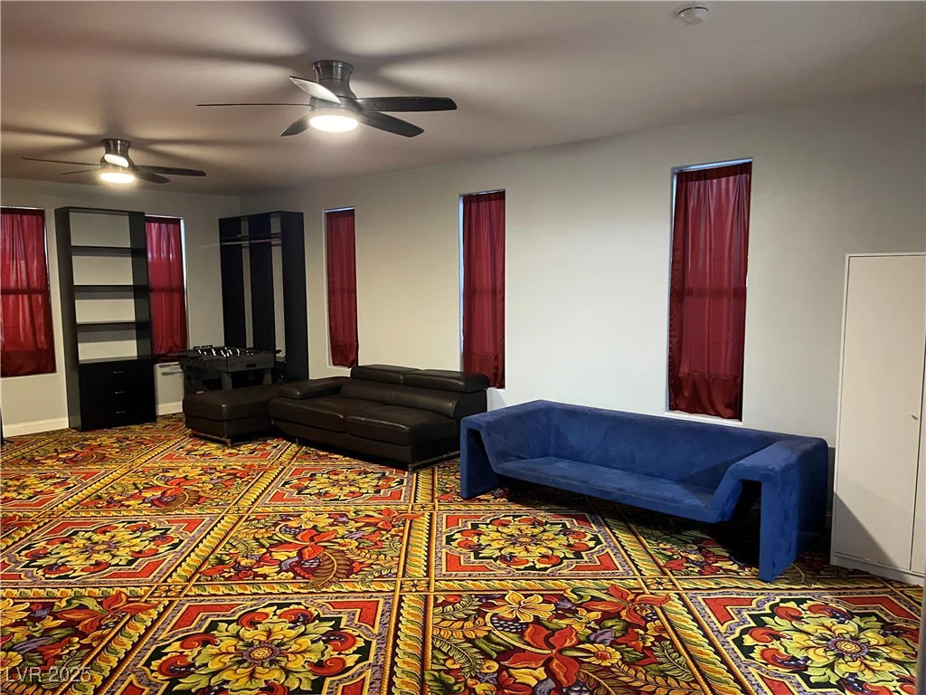 6480 Oquendo, Las Vegas, NV 89118