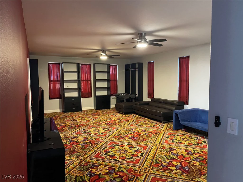 6480 Oquendo, Las Vegas, NV 89118
