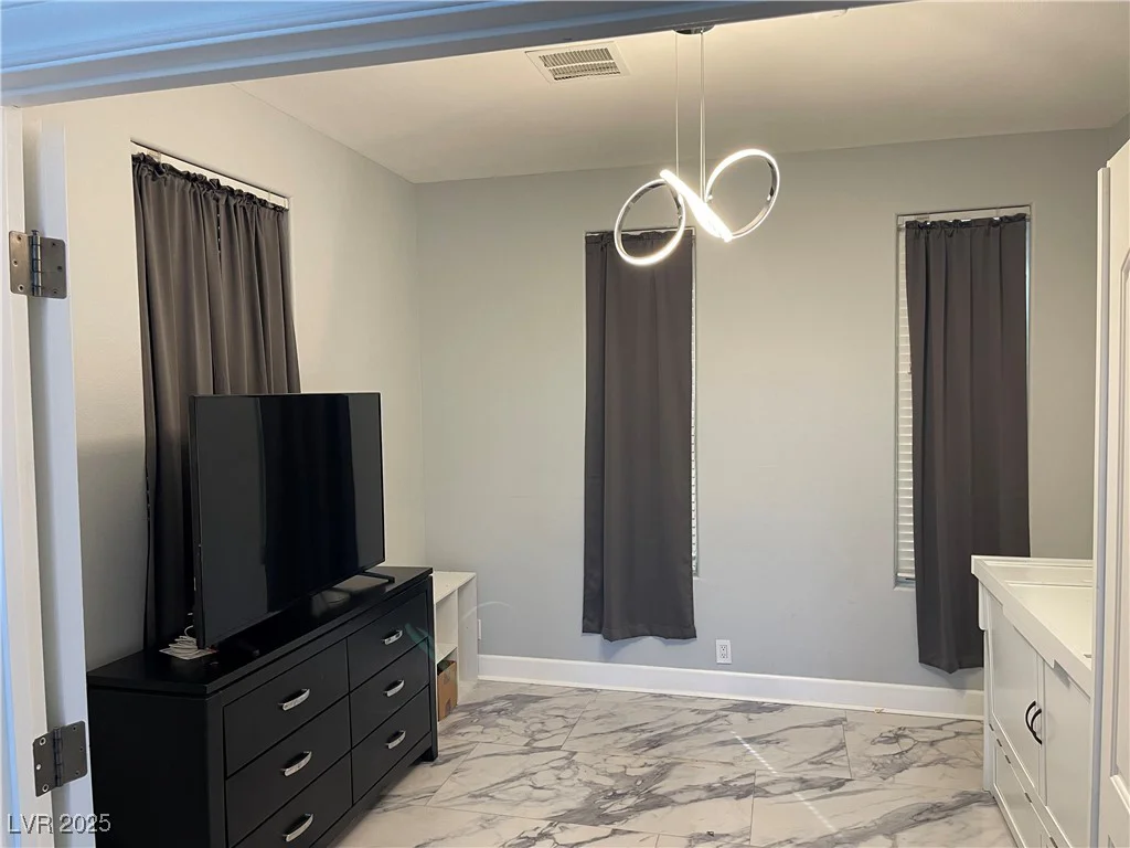 6480 Oquendo, Las Vegas, NV 89118