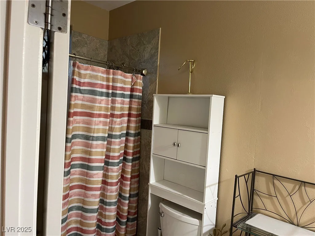 6480 Oquendo, Las Vegas, NV 89118
