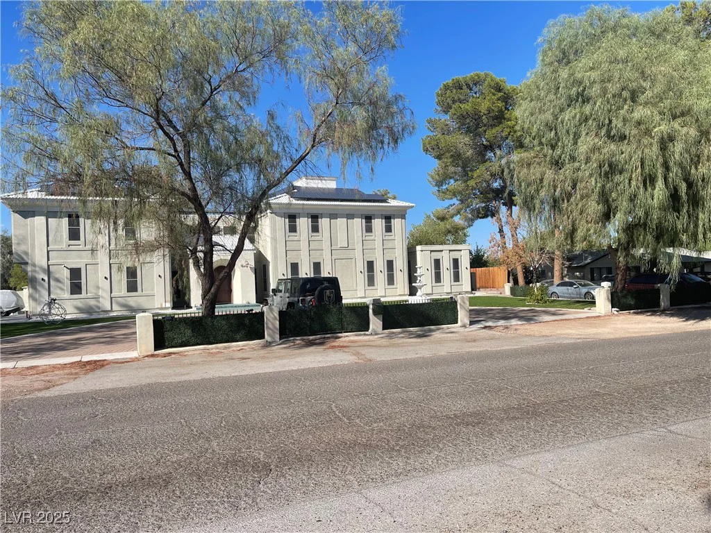6480 Oquendo, Las Vegas, NV 89118
