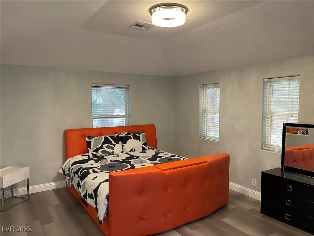 6480 Oquendo, Las Vegas, NV 89118
