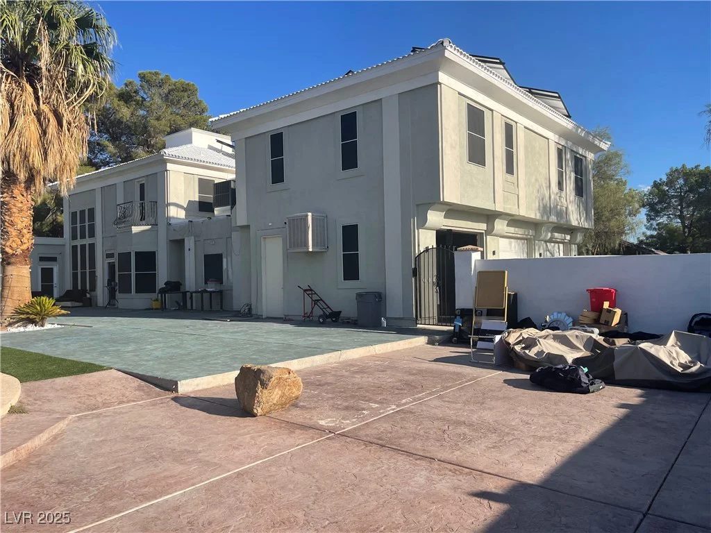 6480 Oquendo, Las Vegas, NV 89118