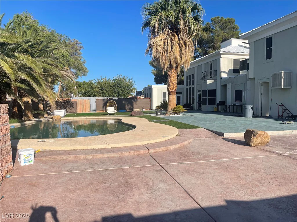 6480 Oquendo, Las Vegas, NV 89118