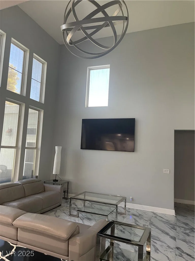 6480 Oquendo, Las Vegas, NV 89118