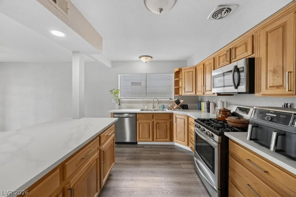 809 Peacock, Las Vegas, NV 89145