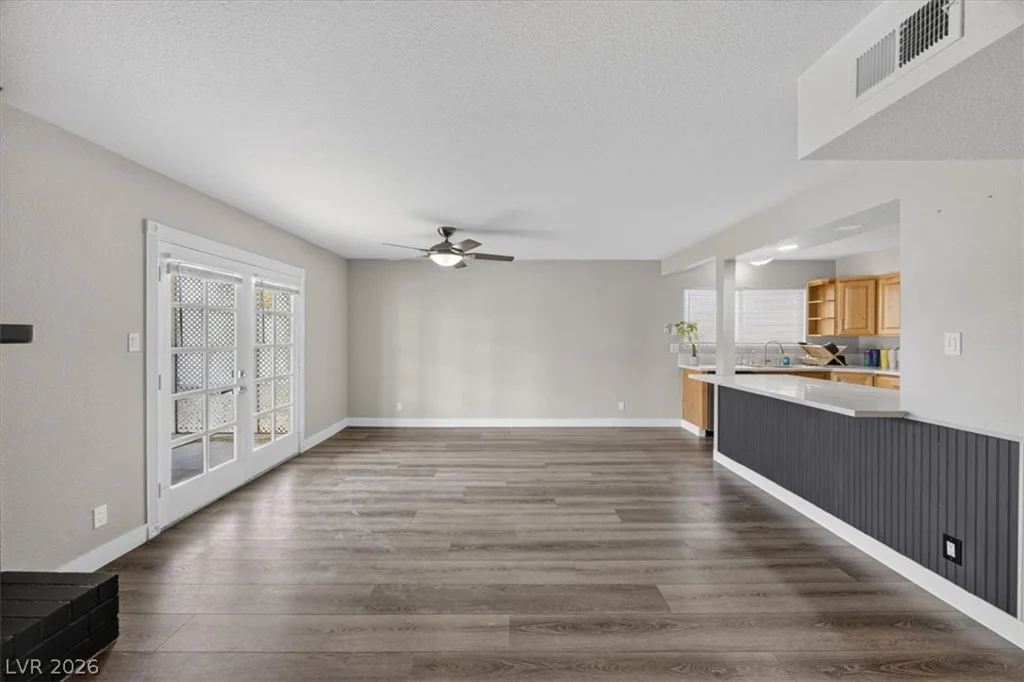 809 Peacock, Las Vegas, NV 89145