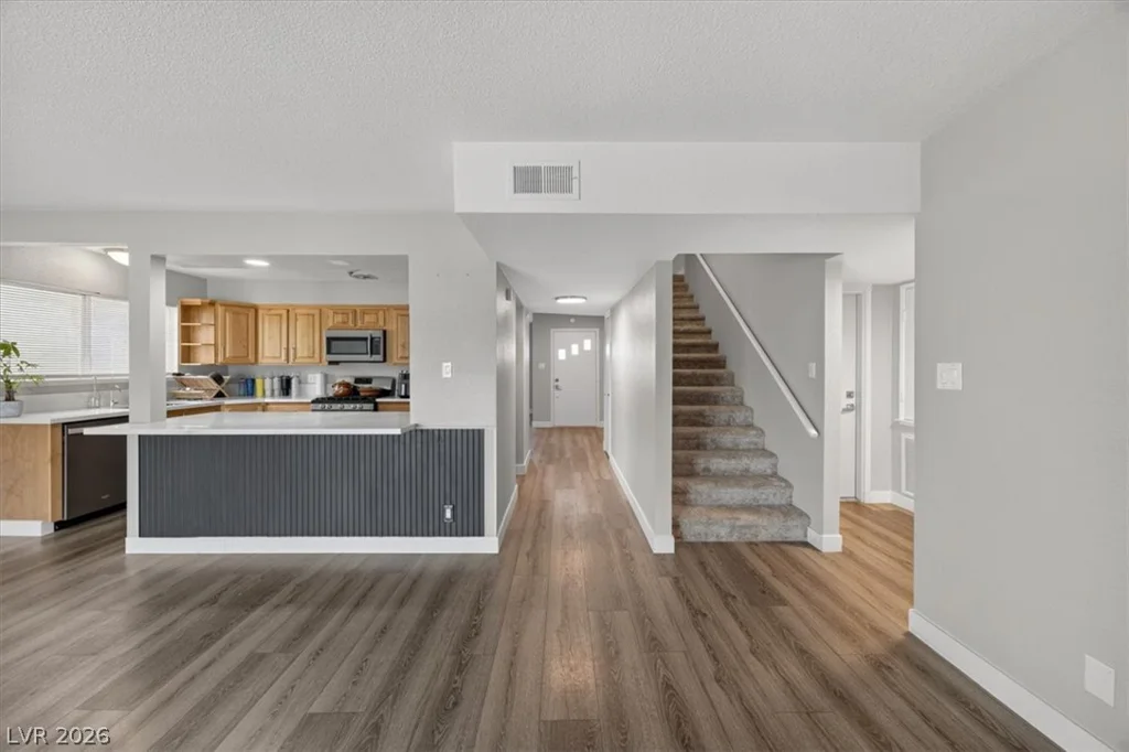 809 Peacock, Las Vegas, NV 89145