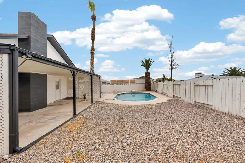 809 Peacock, Las Vegas, NV 89145