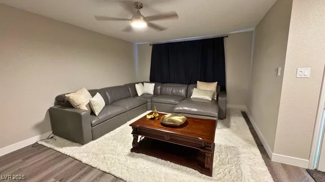809 Peacock, Las Vegas, NV 89145