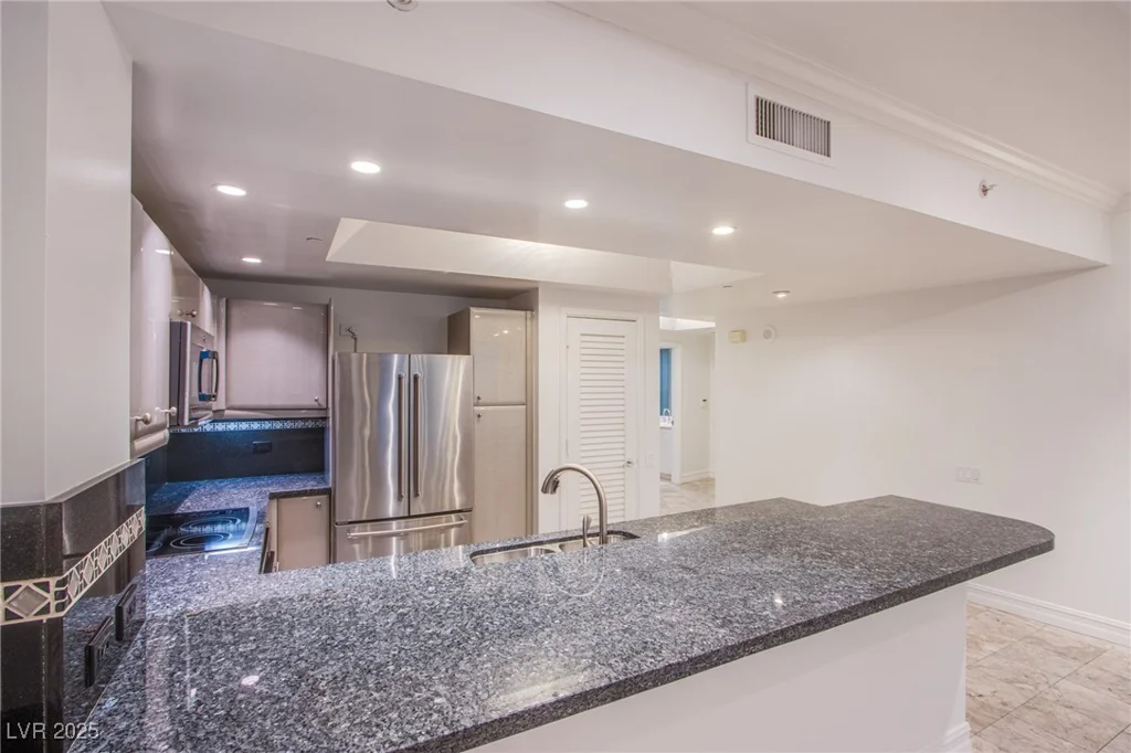 322 Karen, Las Vegas, NV 89109