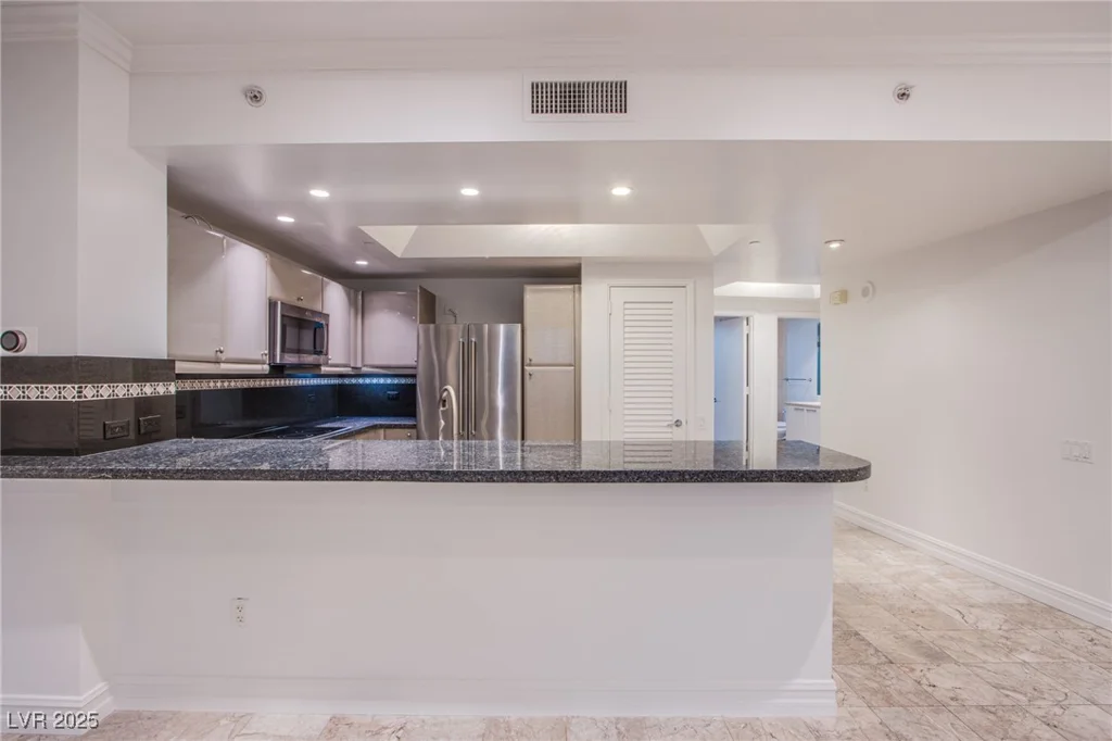 322 Karen, Las Vegas, NV 89109