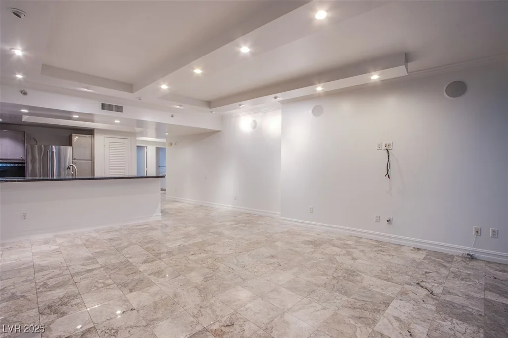 322 Karen, Las Vegas, NV 89109