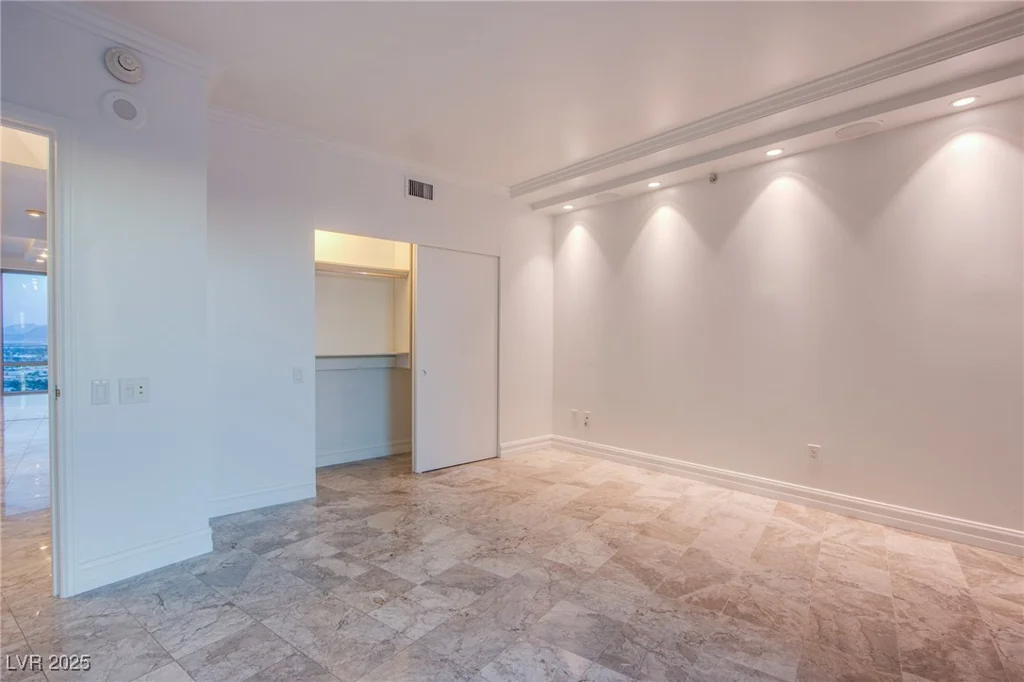 322 Karen, Las Vegas, NV 89109
