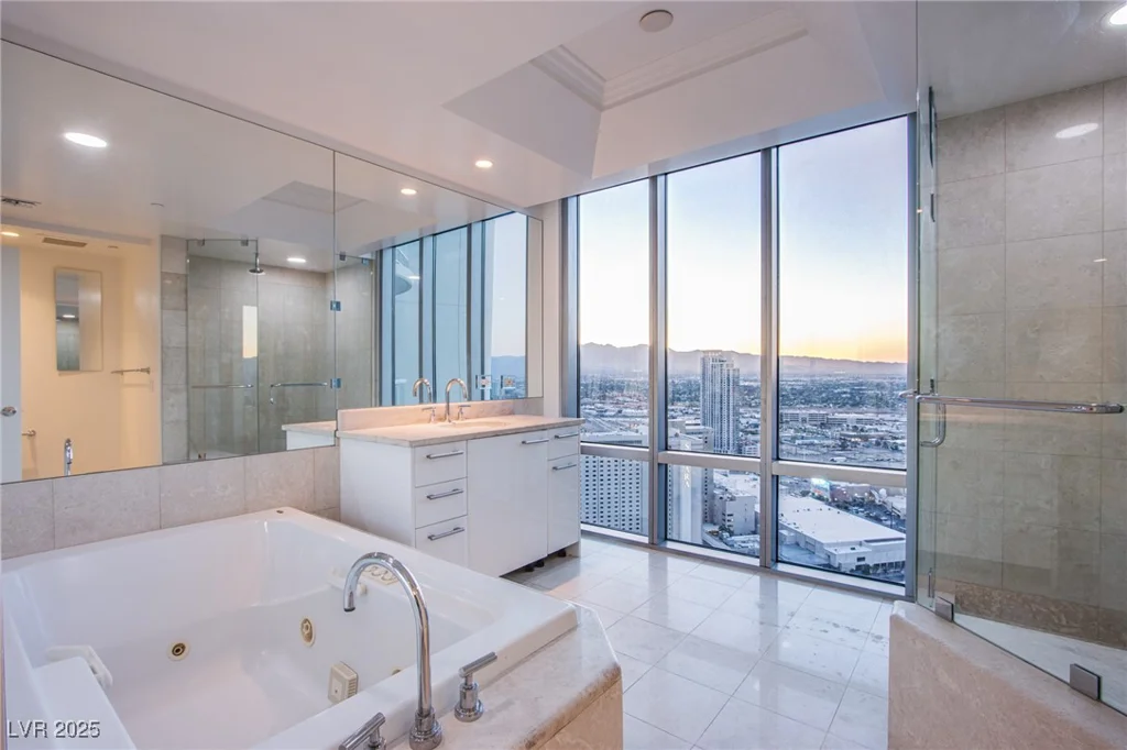 322 Karen, Las Vegas, NV 89109