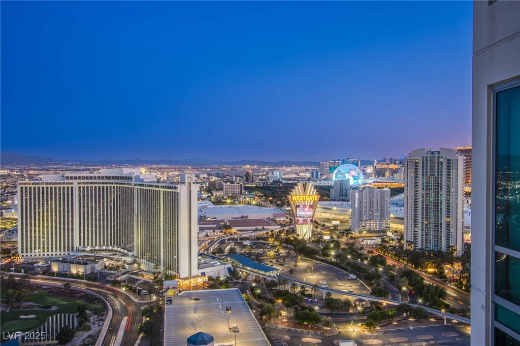 322 Karen, Las Vegas, NV 89109