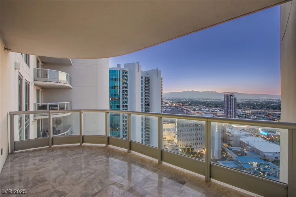 322 Karen, Las Vegas, NV 89109